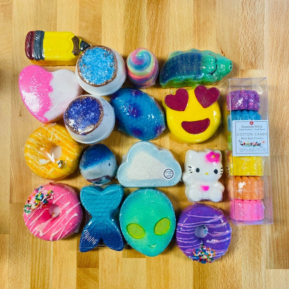 Fancy outlet bath bombs